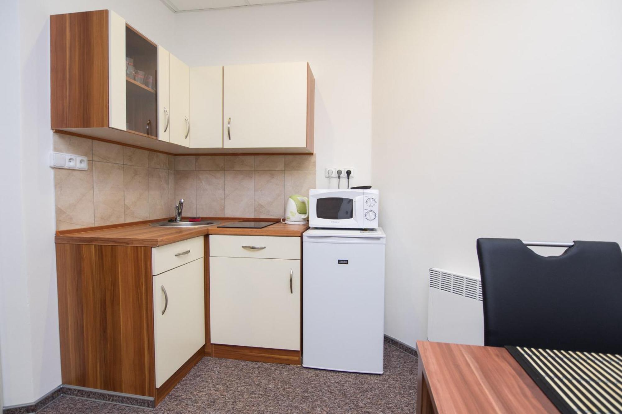 Apartmany Anna Nicole Κάρλοβι Βάρι Εξωτερικό φωτογραφία